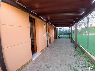 3 LOCALI A CERVARESE SANTA CROCE