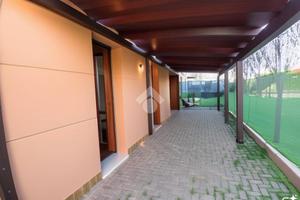 3 LOCALI A CERVARESE SANTA CROCE