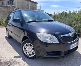 SKODA Fabia 1.4 gpl 2010 super full opt