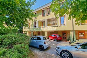 Spaziosa Villa a Schiera con Giardino - Contesto c