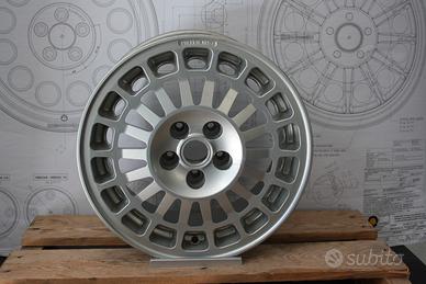 LANCIA DELTA INTEGRALE CERCHI ORIGINALI 7,5X15 ET3