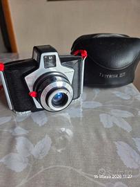 Macchina fotografica vintage Ferrania 3M