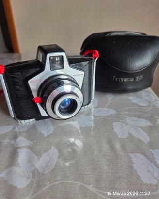Macchina fotografica vintage Ferrania 3M