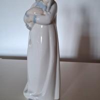 statuetta in porcellana