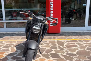 Honda CB 125 R