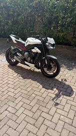 Triumph 765 R