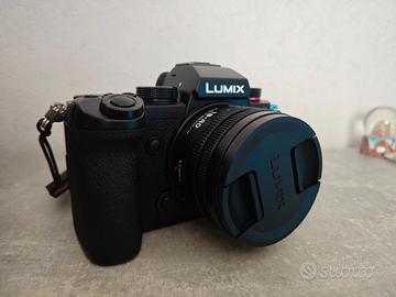 Panasonic Lumix s5d con obbiettivi