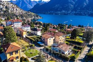 Villa di 210 m² con più di 5 locali e box auto dop