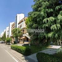 Trilocale con due bagni e garage