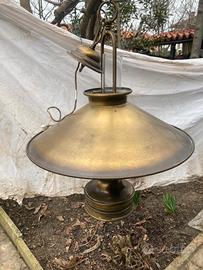 Lampadario in ottone.