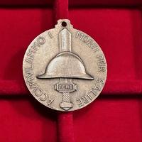 Medaglia FERT Accumulammo i Morti per Salire