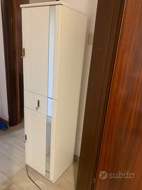 Colonna mobile bagno bianca con cassetto