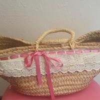 borsa in paglia con pizzo e nastro rosa