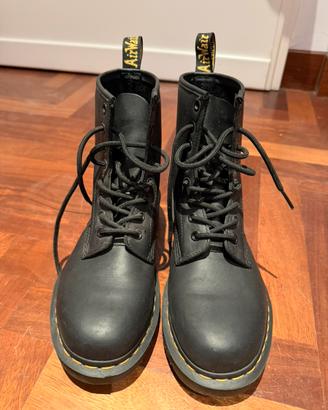 DR. Martens