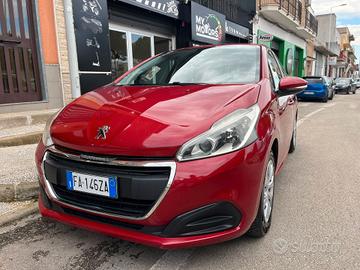 Peugeot 208 1.4 HDi 68 CV 5 porte Allure