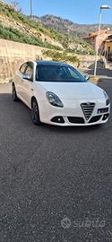 alfa romeo  giulietta 