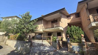 Villa bifamiliare Castelnuovo Berardenga