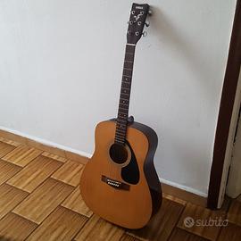 Chitarra Yamaha FX310A