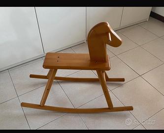 Cavallo a dondolo ikea vintage