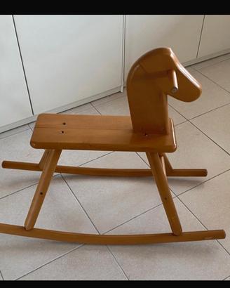 Cavallo a dondolo ikea vintage