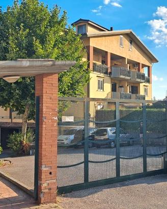 Giffoni V.p, ampio 3 vani con giardino e box