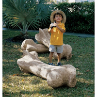 Gigantesca scultura in osso di dinosauro