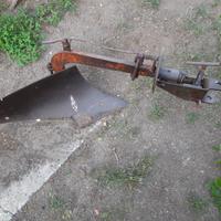 Aratro per motocoltivatore