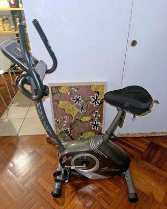 EXERCISE BIKE / CYCLETTE