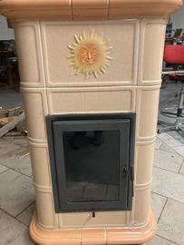 Stufa maiolica a legna