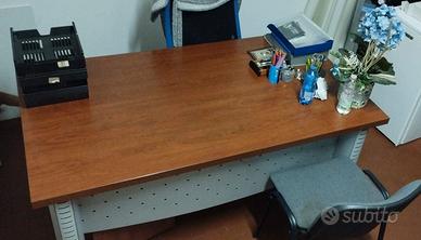 Scrivania ciliegio