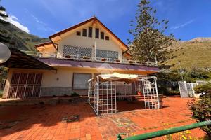 VILLA SINGOLA A PALERMO