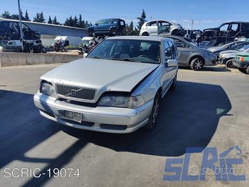 VOLVO V70 1 875, 876 2.5 TDI 140CV - Ricambi