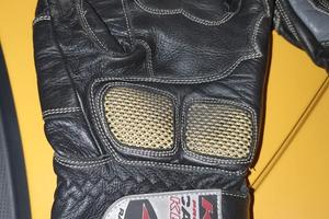 Guanti moto axo pelle kevlar e carbonio