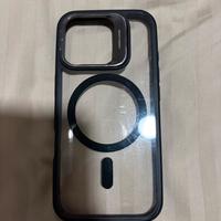 Cover ESR con cavalletto per Iphone 16 Pro