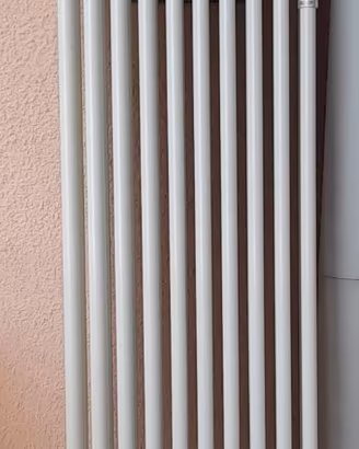 Termosifone alto bianco