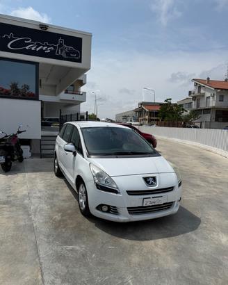 Peugeot 5008 1.6 HDi 115CV Business