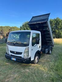 Renault Trucks Maxity ribaltabile trilaterale