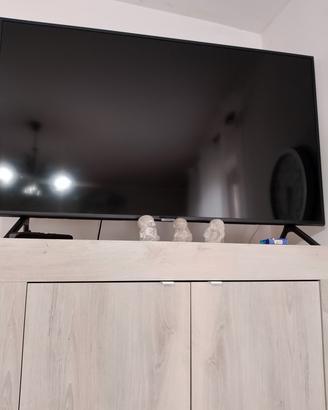 mobile nuovo usato solo tre mesi più TV smart 50 p