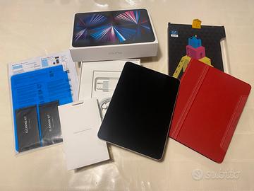 IPad Pro 11" silver 3a gen WiFi + Cell 5G & covers