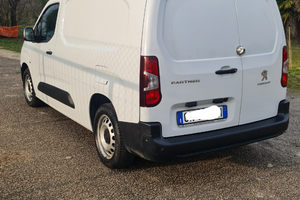 Furgone Peugeot Partner L2 automatico