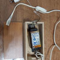Adattatore 220v 12v 315mA con scatola in legno