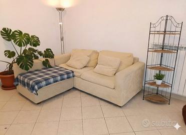 divano componibile color sabbia/beige