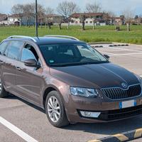 Skoda Octavia 1.6 TDI Wagon Ambition 105 CV