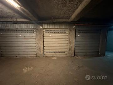 Garage con soppalco a san paolo Gravina di catania