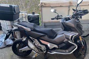  moto x-adv 