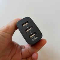 Spina con triplo attacco USB