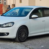 Volkswagen Golf 6 1.6l TDI 105cv ok NEOPATENTATI 