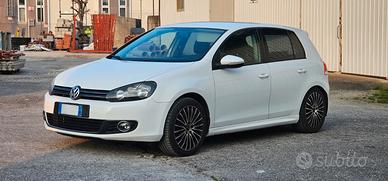 Volkswagen Golf 6 1.6l TDI 105cv ok NEOPATENTATI 