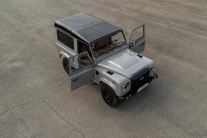 Land Rover Defender 90 2.5 300tdi* Restauro totale
