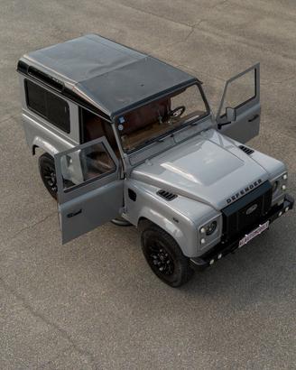 Land Rover Defender 90 2.5 300tdi* Restauro totale